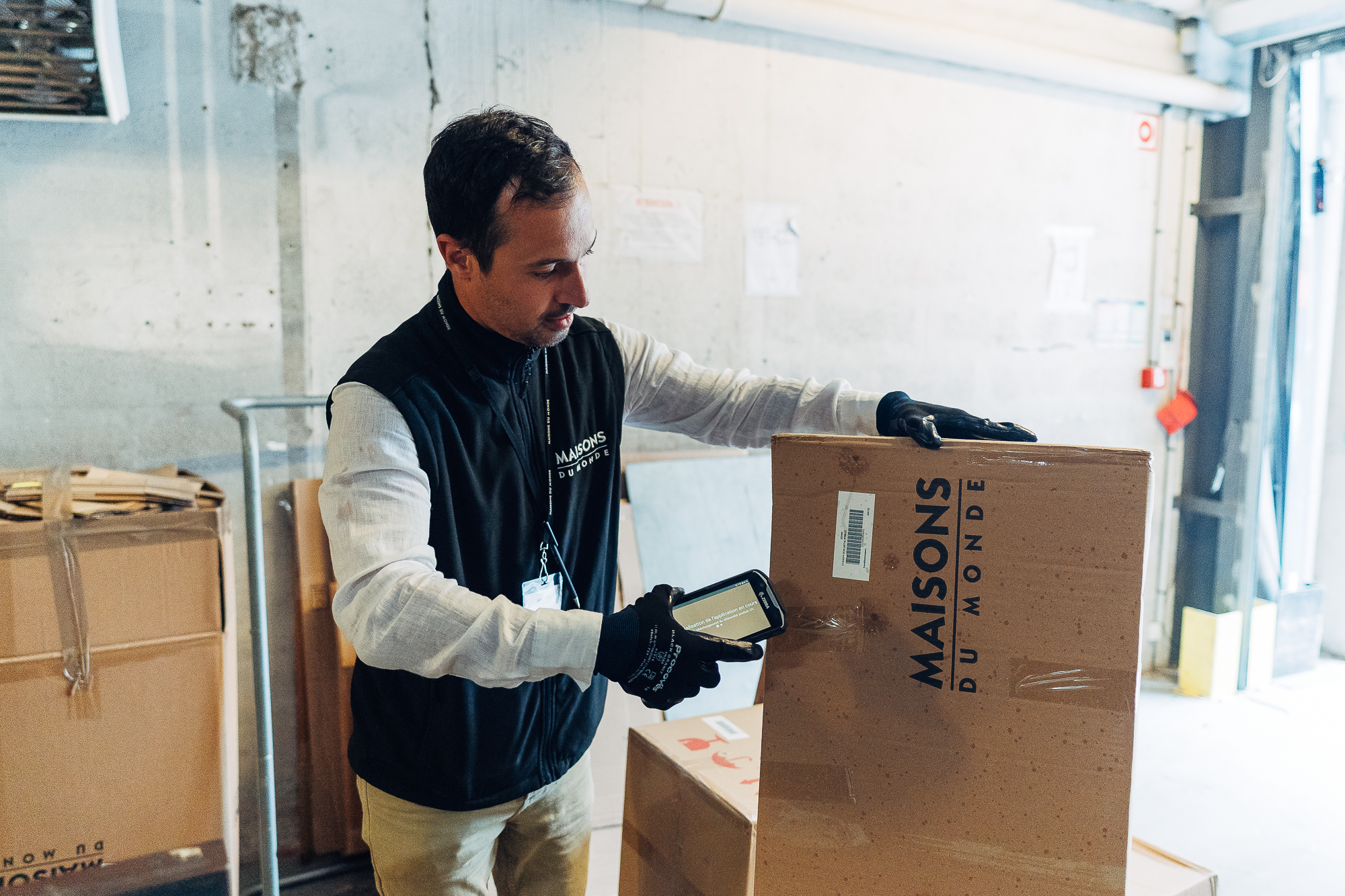 Assistant Import, Assistante Import